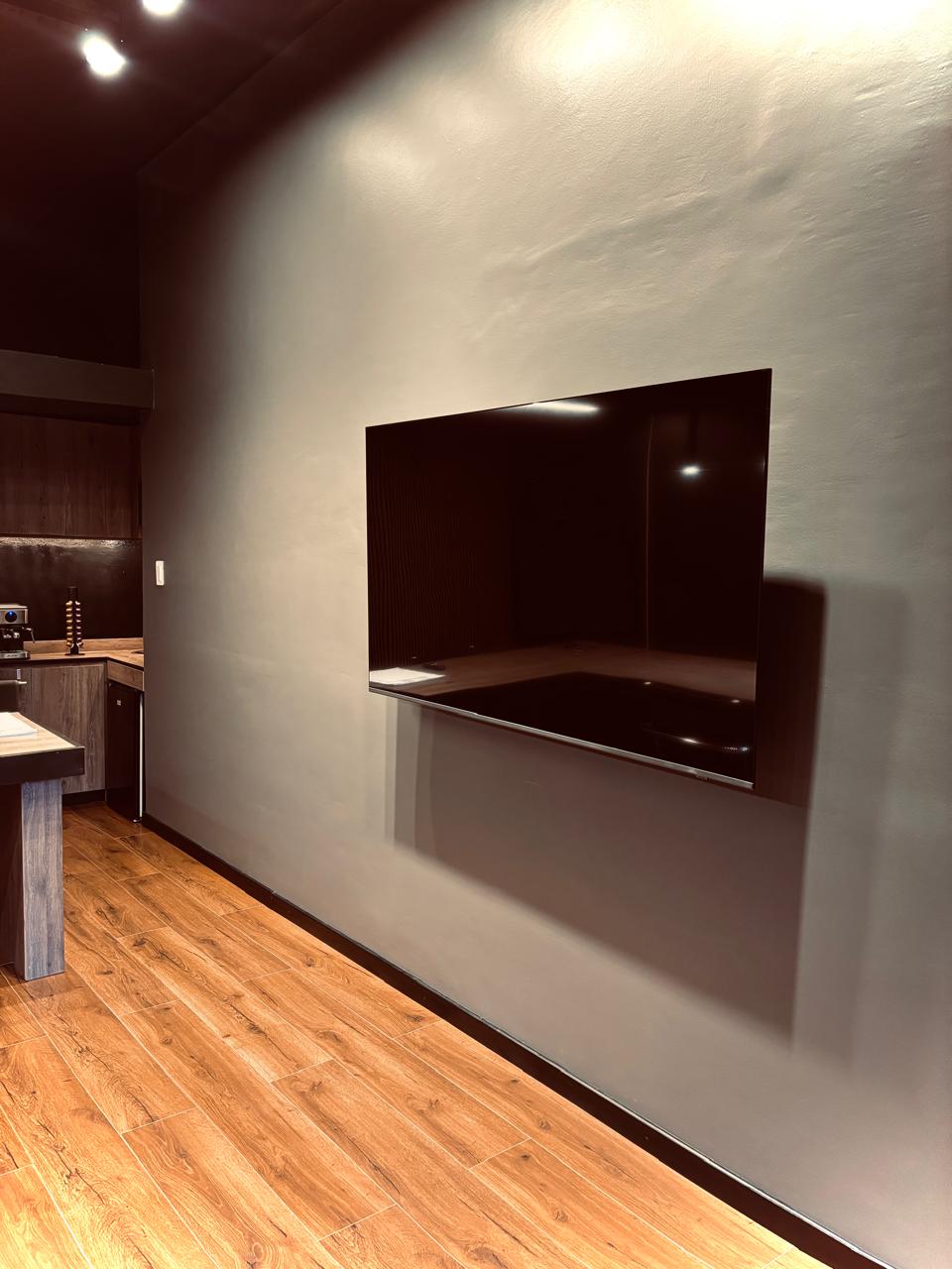 Interior del estudio R++R — vista 3